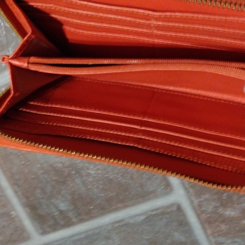 Dainer Orange leather full zipper 12 card slots wallet - Picture 8 of 10